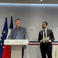 Le député Pierre Henriet et le sénateur Daniel Salmon, rapporteurs de l’audition, présentent au Sénat les conclusions de l'’Office parlementaire d’éva