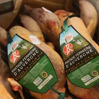 poulets label rouge dans un carton