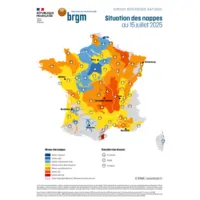 Carte de France hexagonale de la situation des nappes d'eau souterraine au 15 juillet 2025. Différentes couleurs représentent une situation très contr
