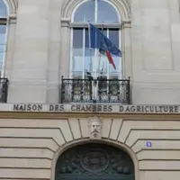 Façade de la Maison des chambres d'agriculture de France à Paris.