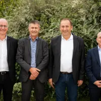 De gauche à droite : Éric Forin, Directeur général de Terrena, Olivier Chaillou, Président de Terrena, Bernard Guillard, Président d’Agrial et Julie