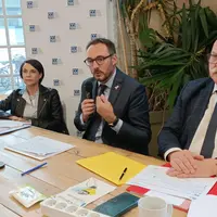 De gauche à droite : Anne-Laure Torrésin, directrice générale, Jean-François Fruttero, président et François Serpaud, premier vice-président de la CC