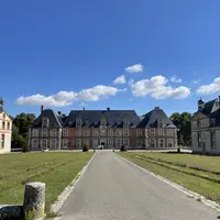 Vue du Château du domaine de Grignon dans les Yvelines