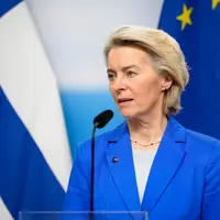 La présidente de la Commission européenne Ursula von der Leyen en décembre lors d'une conférence de presse.