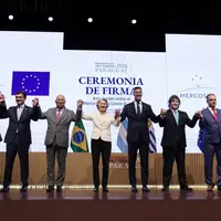Le samedi 17 janvier 2026, Ursula von der Leyen, présidente de la Commission européenne, à Asunción, au Paraguay, avec António Costa, président du