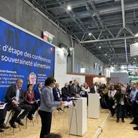 Présentation des premières conclusions des conférences de la souveraineté alimentaire au salon de l'agriculture.