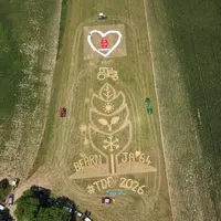 Fresque agricole réalisée par les agriculteurs à Gabaston dans les Pyrénées-Atlantiques à l’occasion du Tour de France 2026