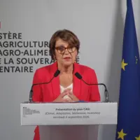La ministre de l'Agriculture Annie Genevard lors de la présentation du plan CASI.