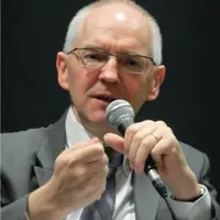 Pour Christian Huyghe, directeur 
scientifique adjoint de l’Inra, les cahiers des charges des AOP devront faire preuve de souplesse pour s’adapter au