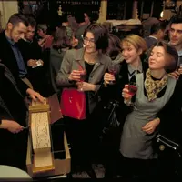 Les préoccupations de santé publique ont pour l'instant le dessus en maitère de législation. Un approfondissement de la dimension culturelle du vin pe