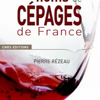 Dictionnaire des noms de cépages de France, Pierre Rézeau, CNRS éditions, 420p environ, pages,30 €.