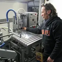 Bruno EyguEsier a travaillé avec Inter Rhône et la cave de Rasteau pour développer un conditionnement des bag-in-box sous azote et améliorer le vieill