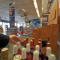 La vente de boissons alccolisées en station service est mise sur la sellette. La position de l'Assemblée nationale est de l'autoriser de 8h à 18h cont