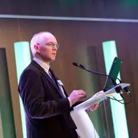 Christian Huyghe, directeur scientifique 
à l'Inra :  " À l'heure actuelle, nous ne savons pas quels sont les gènes de résistance utilisés par les hy