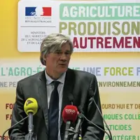 Stéphane Le Foll a présenté le nouveau plan Ecophyto 2, dont l'un 
des objectifs est de généraliser les fermes Dephy.