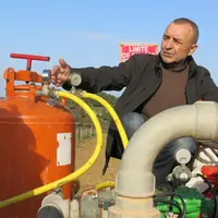 Michel Vigroux, du domaine Hondrat (Hérault), fertirrigue depuis une quinzaine d'année avec un tank.