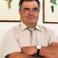 Jean-Louis Salies cède sa place à la présidence du CNIV mais ne renonce pas à ses responsabilités interprofessionnelles. Bilan de neuf années de manda