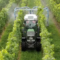 Le Sival d’Or du secteur viticole est remis à la société FENDT pour son tracteur 200 Vario V/F/P.
