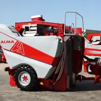 Dotée d’un convoyeur plus large et d’un châssis renforcé, la Selecta 3 offre des performances proches des petites automotrices.