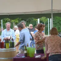 Au printemps 2014, Paris devrait accueillir le lancement de la Fête de la vigne et des terroirs de France.