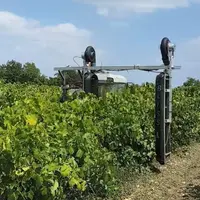 Selon l'orientation des buses, le jet est projeté ou porté par une lame d'air. Le débit de la lame d'air arrière peut être réduit pour éviter d'essuye
