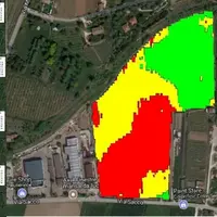 Exemple en Vénétie de carte de sols définie à partir des cartes de conductivité (à gauche) réalisées à quatre profondeurs avec le SoilXplorer dans une