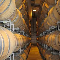 H&A se positionne à la fois comme un support financier, administratif et logistique auprès des vignerons possédant de nombreuses barriques. © J. Gravé