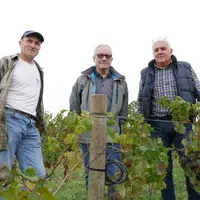 Christophe Maillard (à gauche), Jean-Pierre Heurteau (au centre) et Stéphane Rondeau (à droite) sont convaincus de l'intérêt des fils électriques chau