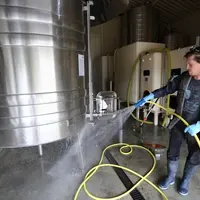 Le traitement des effluents vinicoles est une obligation réglementaire parfois difficile à mettre en œuvre dans les domaines de petites et moyennes ta