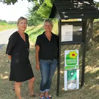 Vigneronnes au Château Haut de Lerm, en Gironde, Valérie et Christelle Gonthier mise avant tout sur la vente directe. Adhérer au réseau Bienvenue à la
