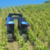 L'acceptation sociale de la robotique en viticulture est mitigée. D'un côté, elle est perçue comme réduisant les emplois des conducteurs de tracteur.