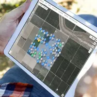 Plusieurs jeunes entreprises proposent des plateformes comme celle-ci pour aider les agriculteurs à programmer et gérer leur irrigation. © Farm(x)