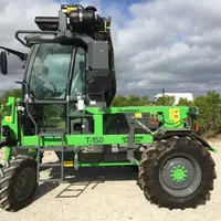 Lors de l'utilisation d'un tracteur enjambeur, il est important de vérifier, en fonction de l'outil attelé, dans quelles conditions de pente (inférieu