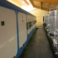 Source de difficultés de trésorerie et de stockage pour les exploitations, la non-retiraison d'un vin laisse souvent les producteurs démunis faute d'e