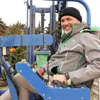 Depuis qu’il travaille dans les vignes, Olivier Augier n’a de cesse de trouver des solutions techniques pour moderniser l’aménagement du vignoble et l