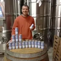 Avec son AOP muscadet, Dominique Martin vise une consommation décontractée, extérieure et saisonnière.