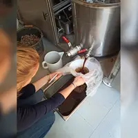 La litière forestière fermentée, ou lifofer, est réalisable chez soi avec un fermenteur.