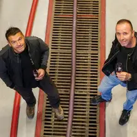 Olivier Gaillaud, président de la Coopérative de Remoulins-Fournès (à gauche) et Guilhem Rouvière, ancien président de la Cave de Remoulins (à droite)