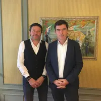 Samuel Montgermont, président de Vin & Société à gauche, et Bernard Farges, président du Comité national des vins à appellation d’origine, ont interpe