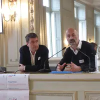 Vicente Pinilla Navarro (à gauche), du laboratoire Unizar de l'université de Saragosse et Jean-Marie Cardebat (à droite), du Larefi de l'université de