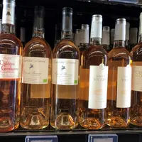 Un jugement récent concernant les AOP vinicoles provençales côtes-de-provence, les-baux-de-provence, coteaux d’aix-en-provence et coteaux-varois-en-pr