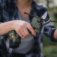 La nouvelle marque cousine de Felco propose des sécateurs à des tarifs attractifs.