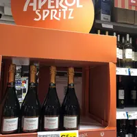 D'abord promu en réseau CHR par le Spritz, le prosecco a attiré des nouveaux acheteurs d'effervescents et a conquis les linéaires de grandes surfaces.