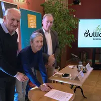 Denis Verdier, président de la Fédération gardoise des vins IGP, a signé une convention avec Magali Saumade, présidente de la Chambre d’Agriculture Ga