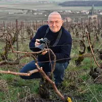 Michel Jolyot a parcouru les vignes de la Champagne au Minervois pour sa série « Les mondes parallèles ».