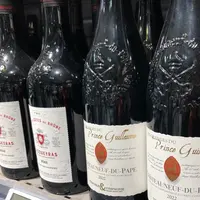 Une bouteille syndicale peut être protégée par le droit de la propriété intellectuelle.