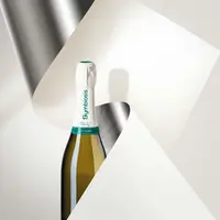 La nouvelle coiffe pour les effervescents Symbiosis, proposée par Crealis, se veut plus durable en ayant éliminé le plastique