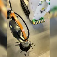 Epampreuse électrique Naotech sur robot à chenilles Jo de Naio Technologies.