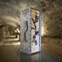 La boîte Œnologic peut rendre la dégustation d'un vin très ludique puisque les convives doivent d'abord réussir à ac