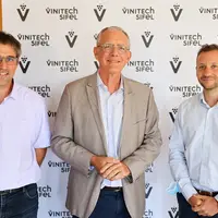 <em class="placeholder">Emmanuel Viollet : directeur du salon Vinitech-Sifel (à droite), Sébastien Cavaignac, DG Invénio et coprésident du comité scie
